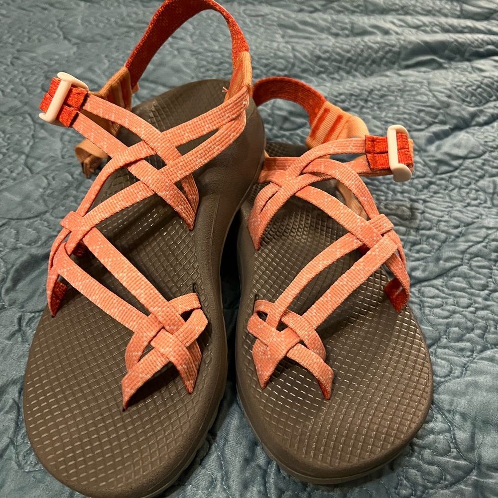 Chacó sandals size W8, nearly new